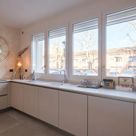 Malvasiasuites 招待所 3*