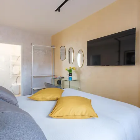 Malvasiasuites Guest house 3*